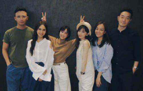 杨丞琳再晒好友庆生照 王心凌李佳颖出镜活力满满