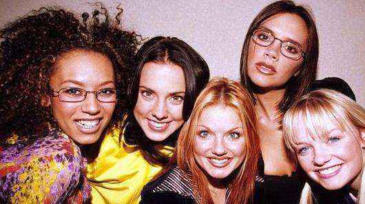 维多利亚缺席辣妹组合巡演 与贝克汉姆双双祝好运