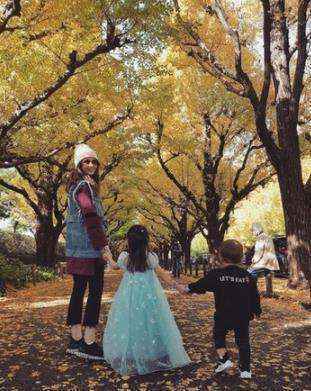 昆凌不甘心一直待在家：我真是个自私的妈妈