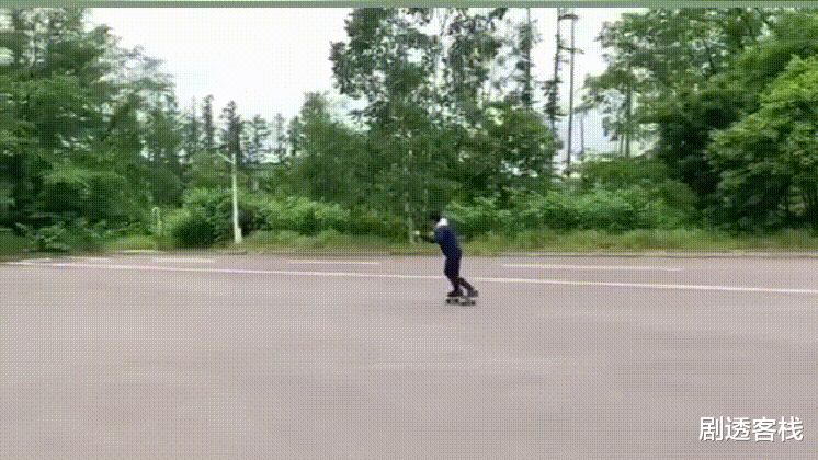 岁月不饶人！梁朝伟近照曝光，TVB五虎现状，年龄最大的苗侨伟居然是赢家