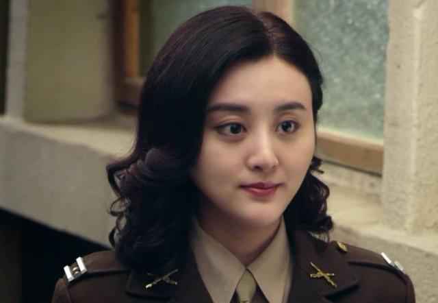 神似范冰冰却比景甜还难捧，任劳任怨换来好角色，剧一停她也停