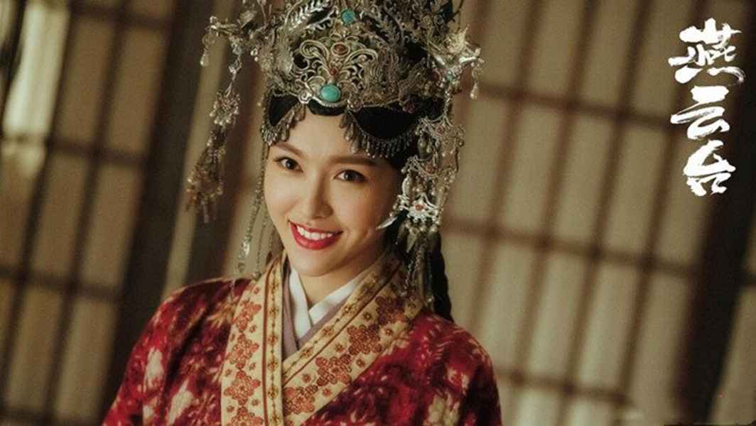 《使徒行者3》开播，为何不见佘诗曼，原来她去做这件事了