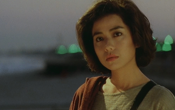 她是刘德华的理想妻子，迷倒周润发张国荣，撩遍全香港却决定孤独终老