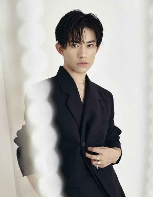 伪造易烊千玺代言合同诈骗案宣判