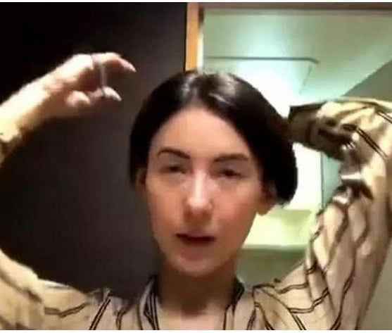 张柏芝近照曝光，面容僵硬表情失控，网友：不及王菲一半美