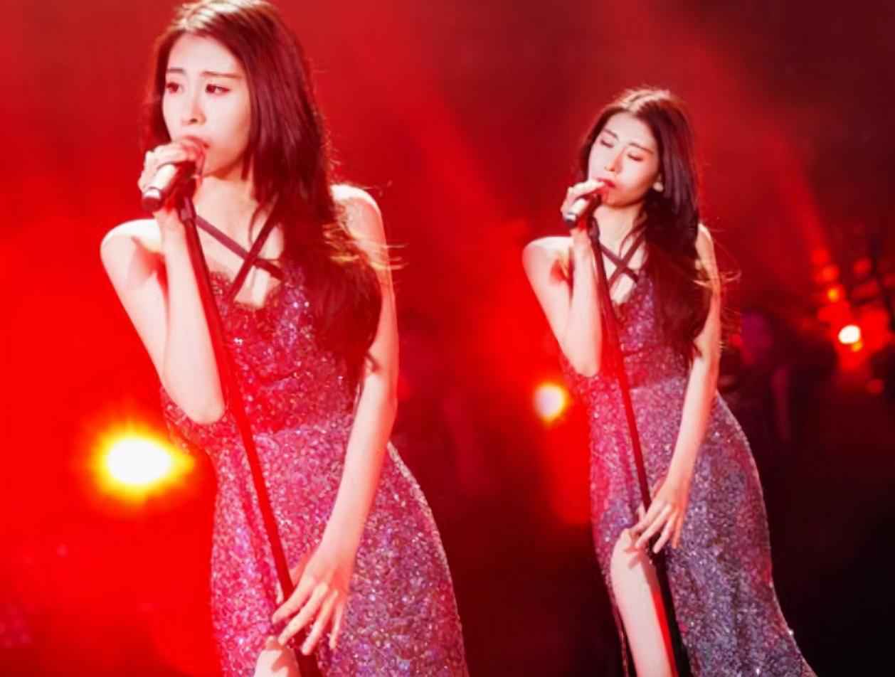 她是好声音中最红的冠军，如今又成为影视圈中最抢手的女人