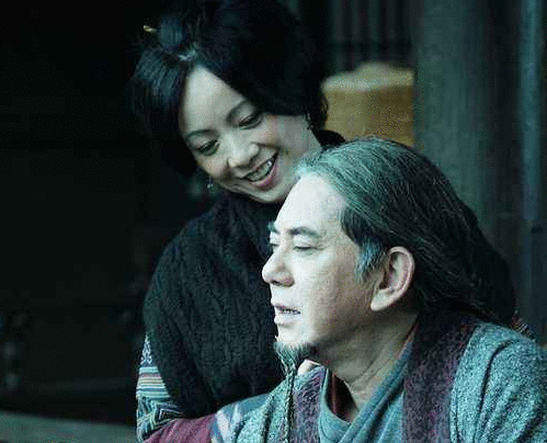 捡漏出演《金枝欲孽》大火，情路坎坷，最霸气的妃子却孑然一人