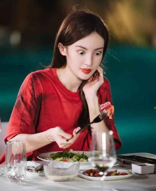 女儿们的恋爱首期播出 金晨开启甜蜜约会之旅