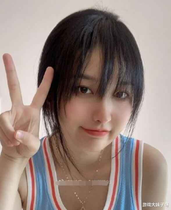 被真实相机毁了的网红,刘思瑶不算翻车,还有P得更狠的