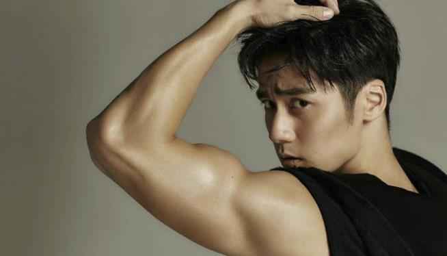 蒋劲夫起诉前女友 女友反击晒和其母亲短信