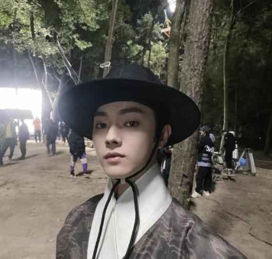 于正回应服装争议 妥妥的明制汉服