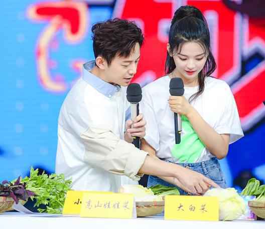 集体变身黄芽菜——新一期快本之后，杨超越粉丝另类应援再出奇招