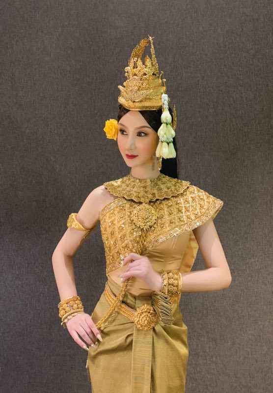 李宓儿出席中柬文化旅游大会，获得“中柬旅游文化形象大使”