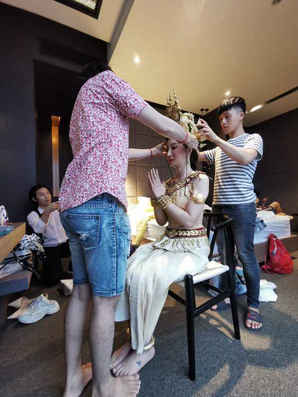 李宓儿出席中柬文化旅游大会，获得“中柬旅游文化形象大使”