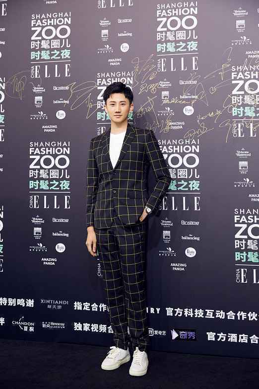 梁振伦出席FASHION&nbsp;ZOO时髦圈儿活动，翩翩绅士精致亮眼