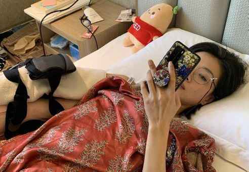 万茜首次回应骨折细节 未伤及关节