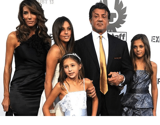 硬汉王者史泰龙，成名之路异常坎坷，全球粉丝心中的男神