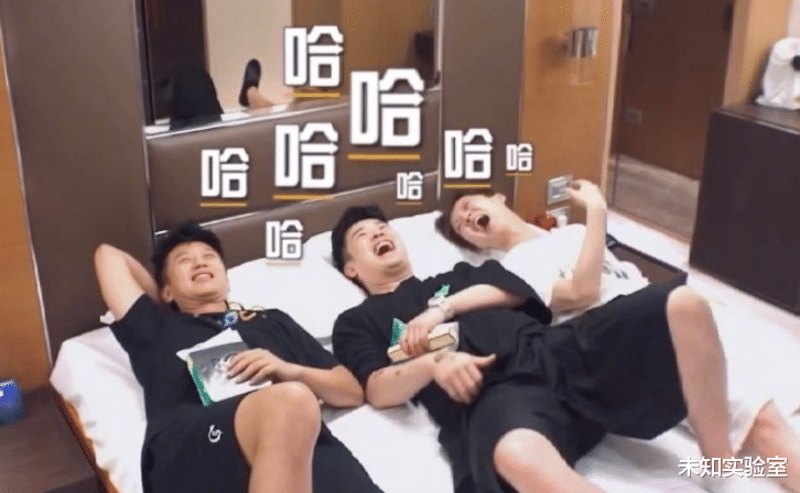 又一个节目组先崩溃得综艺，黄渤被忽悠来做嘉宾，全程反转不断