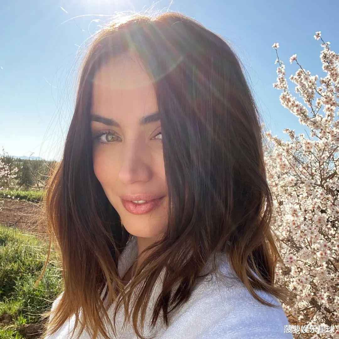 媲美苏菲·玛索和贝鲁奇，出演金发美人玛丽莲·梦露，她值得期待！