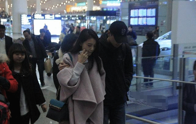 网传赵又廷婚姻告急，孩子抚养权归高圆圆，赵爸再次力破谣言