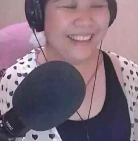 乔碧萝首次露脸 乔碧萝自称患抑郁