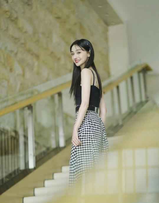 郑爽再次为杭州失踪女子发声