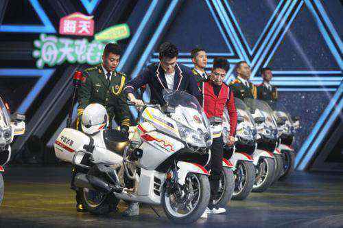 孙杨撒贝宁 主办方供图 孙杨撒贝宁 主办方供图