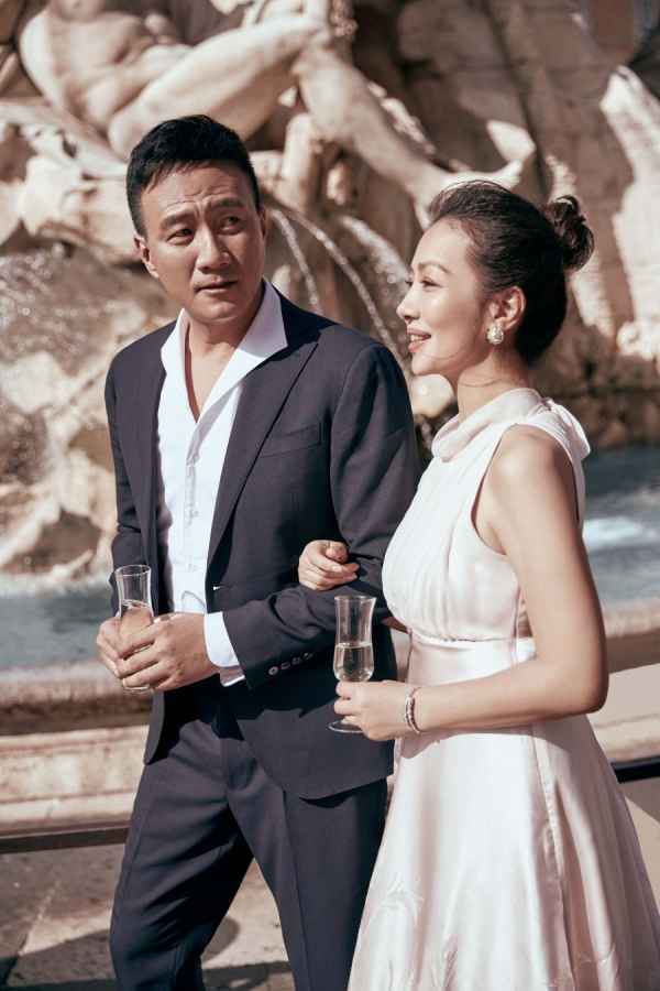  胡军夫妇重游求婚故地