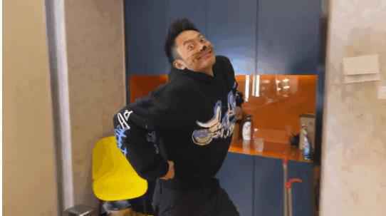 印小天回应被郑爽说像汤姆猫 我接受这个设定