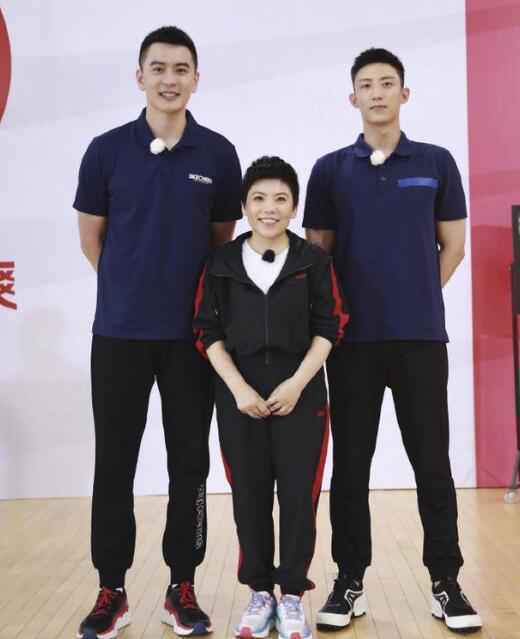 黄景瑜邓亚萍杨鸣同框