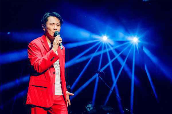  张信哲“未来式”上海站