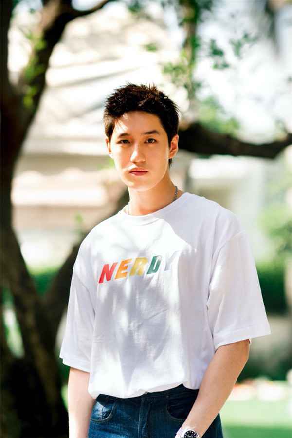 《天才枪手》导演新作美国开机