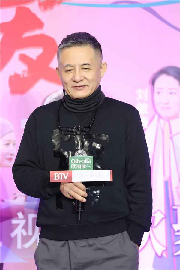 啜妮淮文现场大跳广场舞