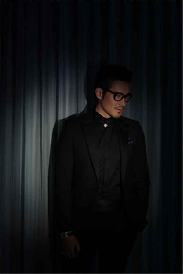 跨时代拥抱经典百变胡兵以潮流拥抱未来