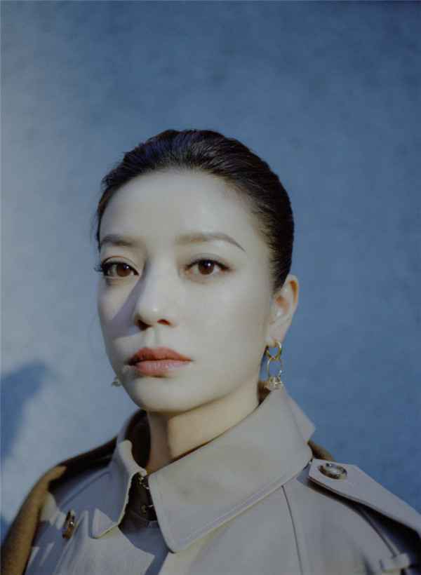 赵薇英伦大片释出 综艺引热议