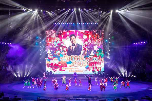  “村长”李锐携众萌娃现身长隆