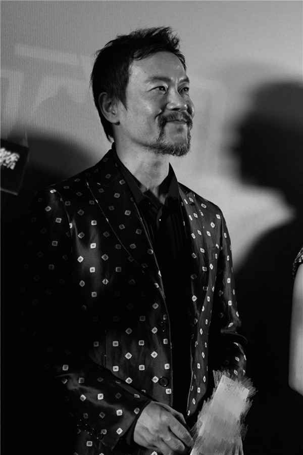  胡歌粉丝即兴吹廖凡彩虹屁