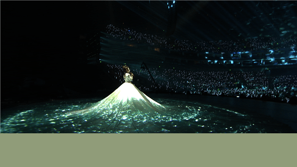 左伊玄演唱会完美盛放 营造梦幻现场