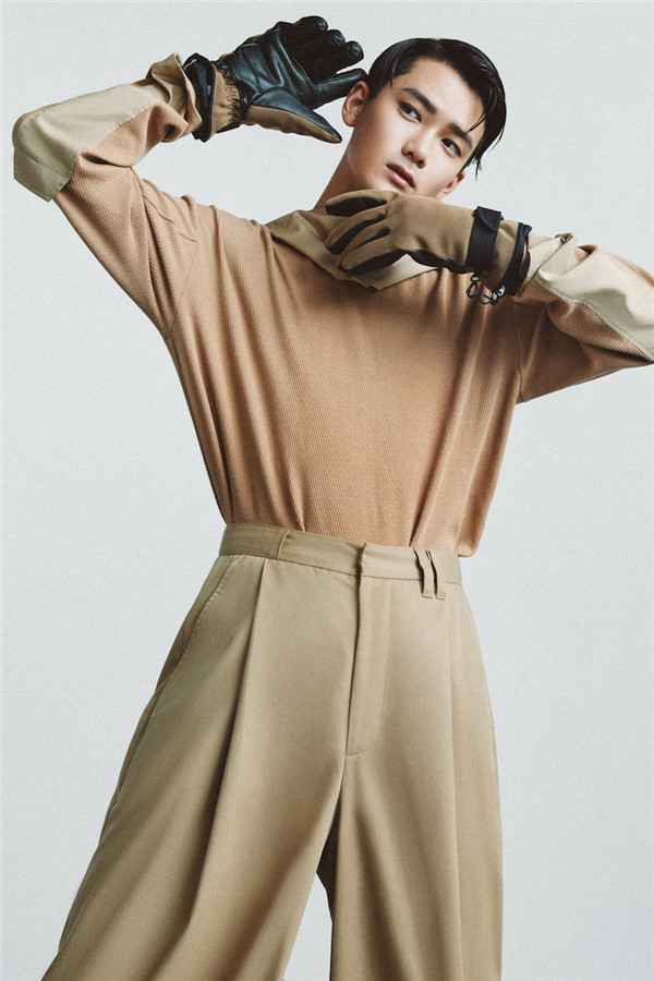  全新专辑预热曲《石榴裙》今日前卫上线