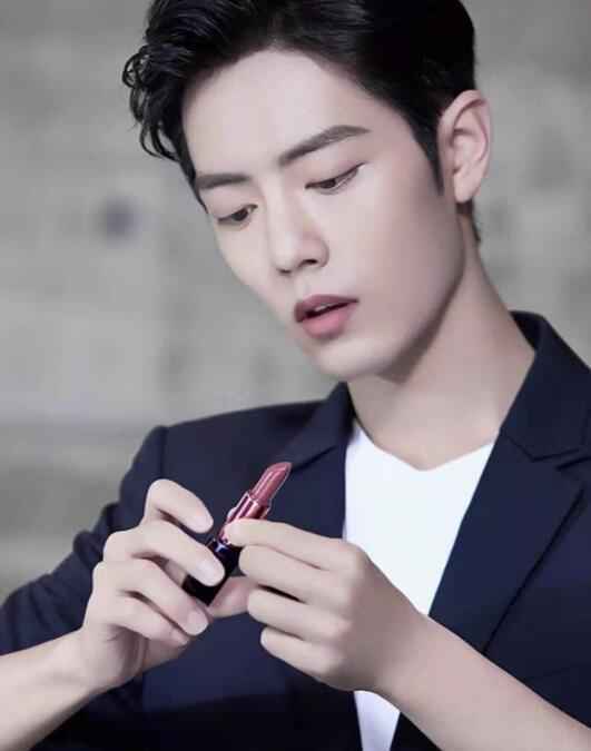 许晴赞美肖战 表现和态度说得特别好