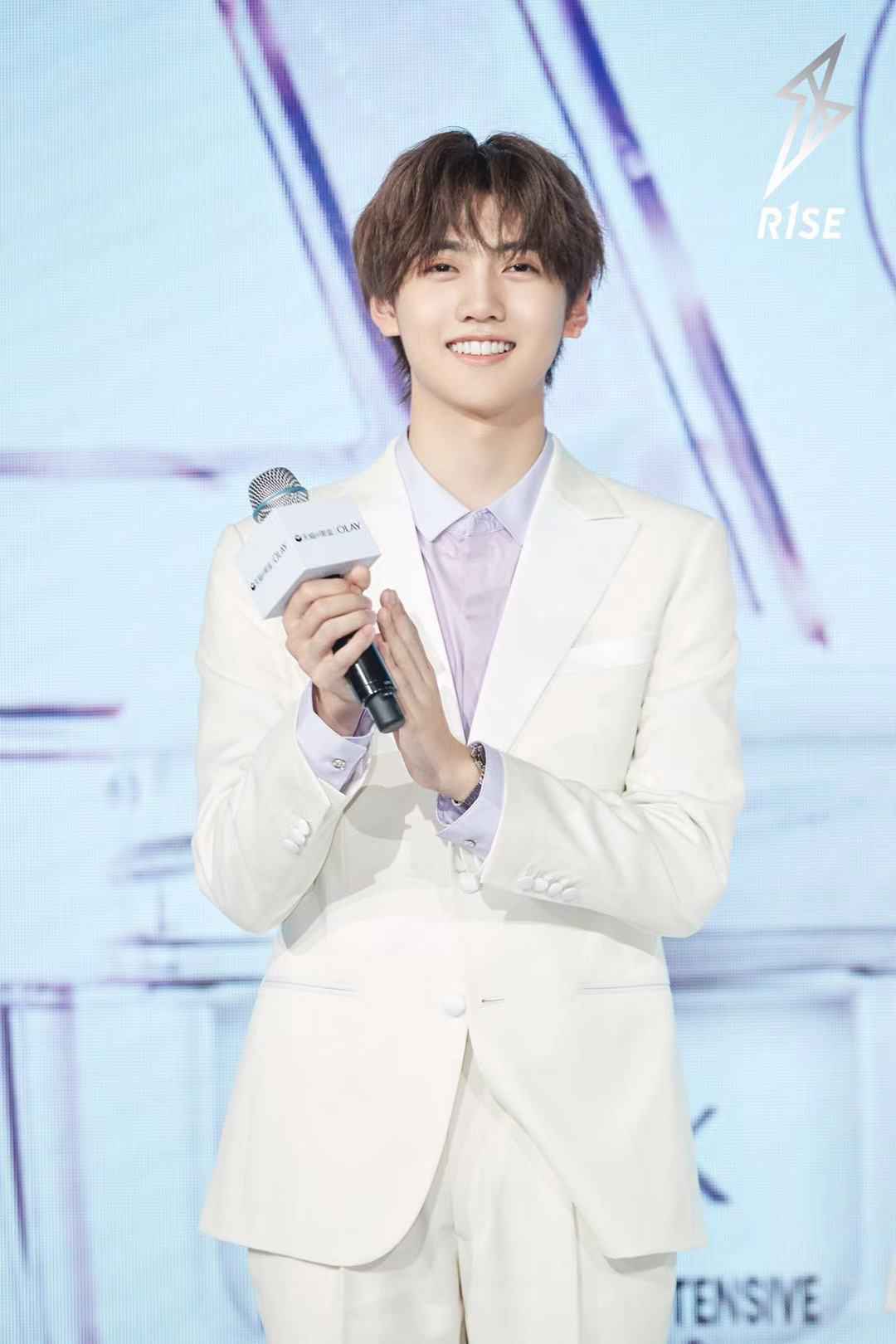 R1SE 焉栩嘉出席活动.jpg R1SE 焉栩嘉出席活动.jpg